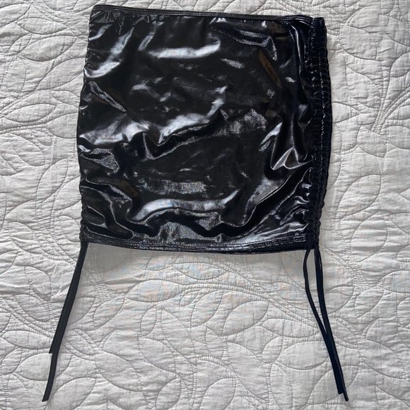 Black Wet-Look Mini Skirt - Picture 3 of 3
